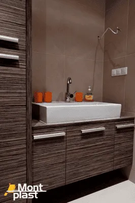 Meble łazienkowe zabudowa pod umywalką